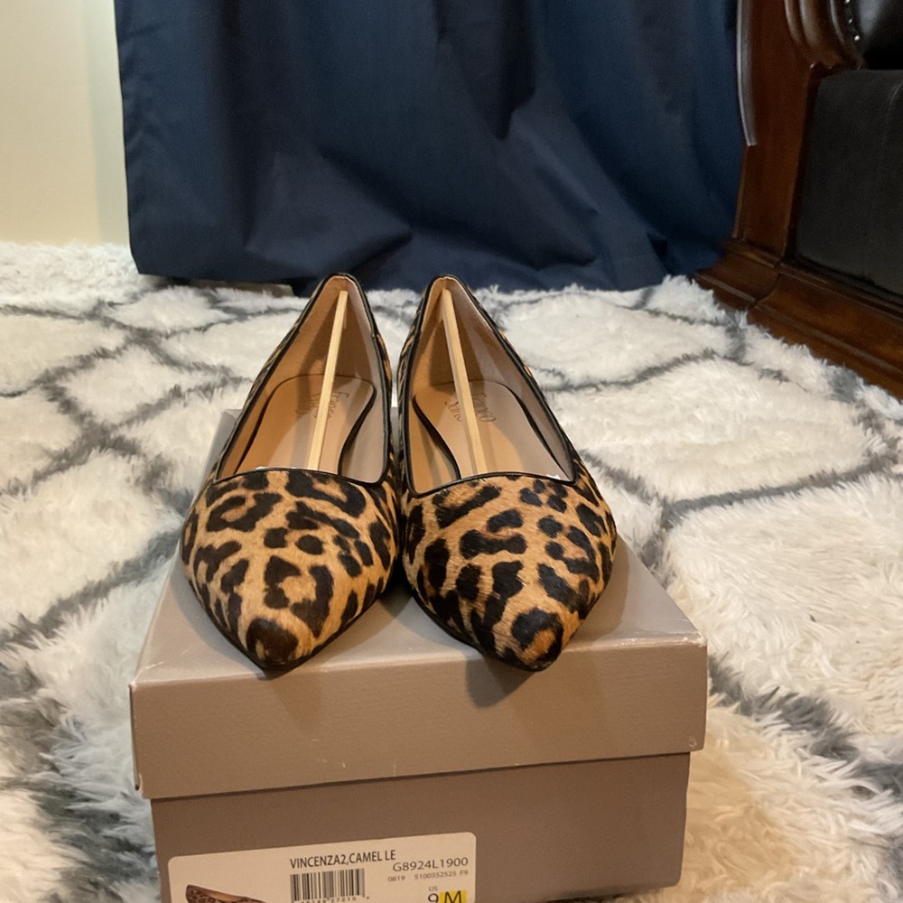 Leopard Print Women's Shoes - Picture 6 of 7